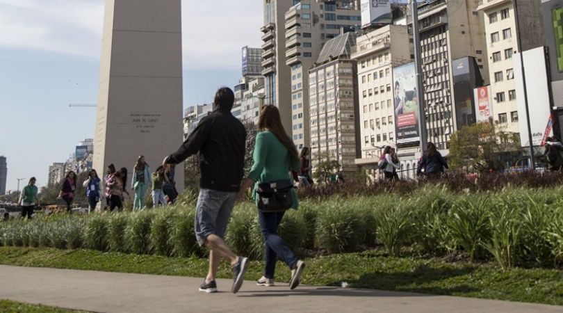El Obelisco se prepara para el Tetazo(NA)